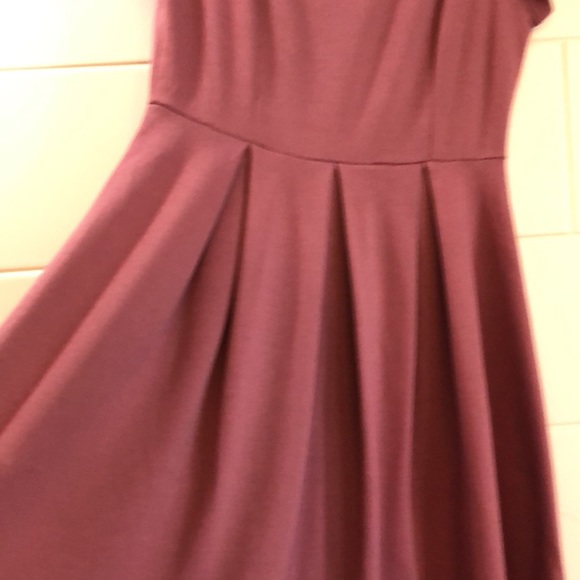 Yellowberry  fit and flare dress size medium - Picture 4 of 7